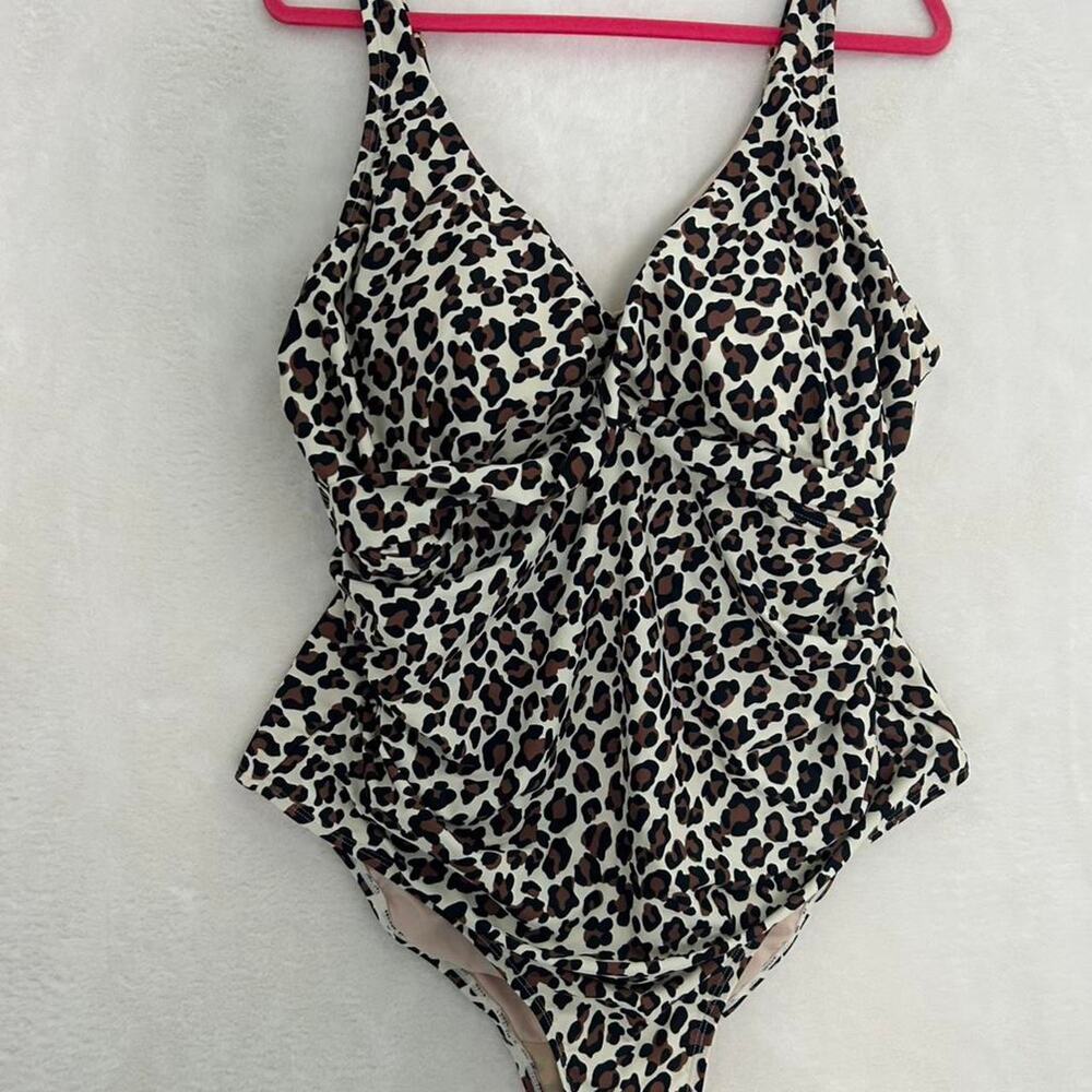 Kona‎ Sol leopard print one piece swimsuit Size 24